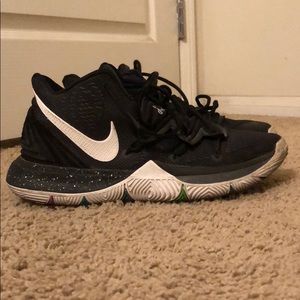 Kyrie 5